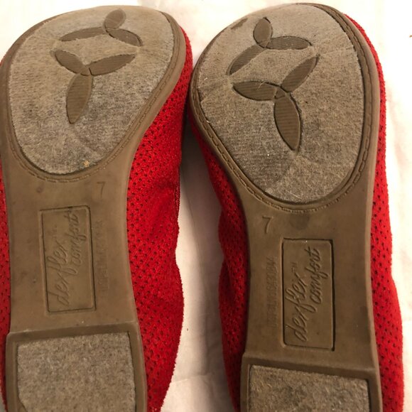 SHOES - Picture 2 of 2